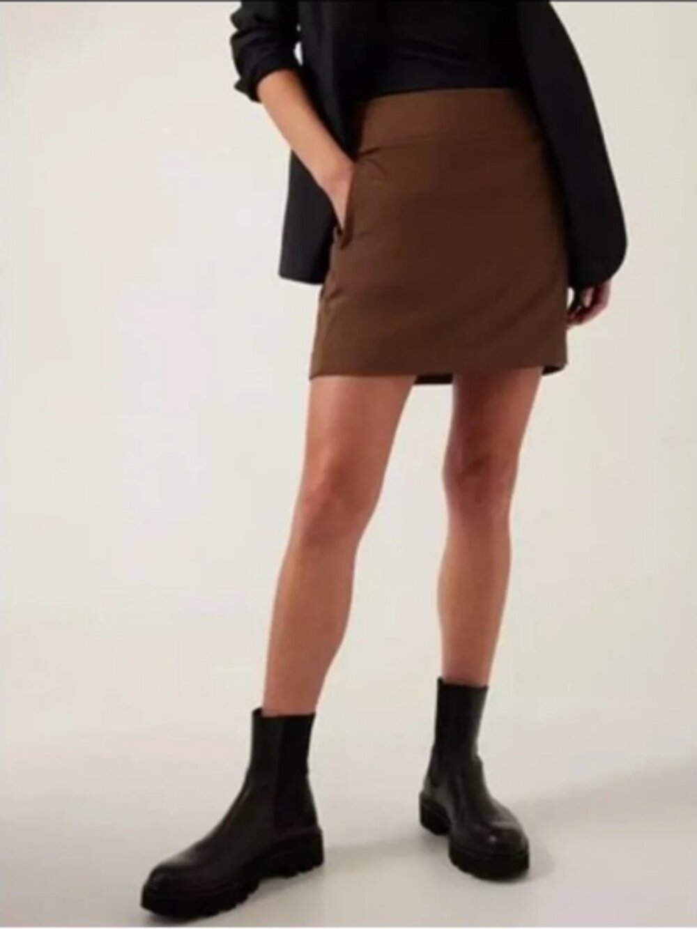 Athleta Chocolate Brown Brooklyn 16" Skort; EUC; Size 18